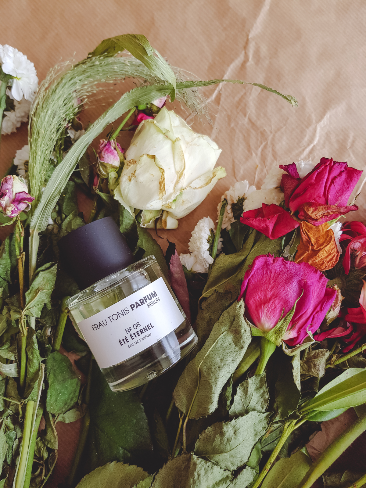 ete eternel frau tonis perfume review