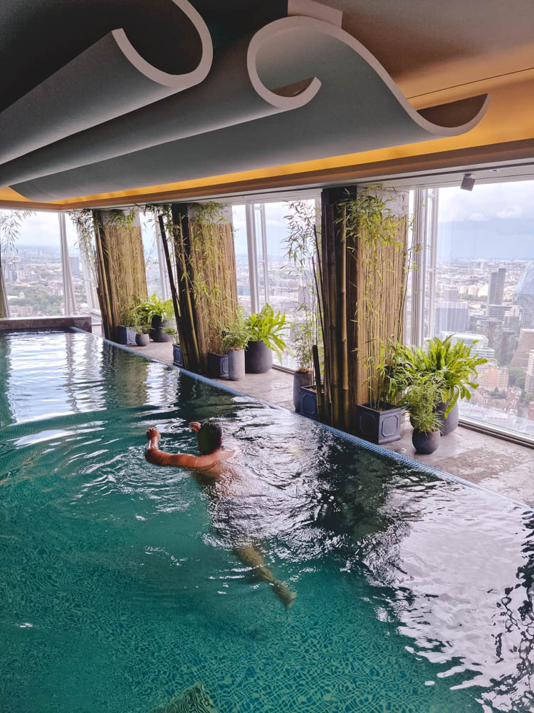 The infinity pool in London with stunning skyline views | Wrap Your