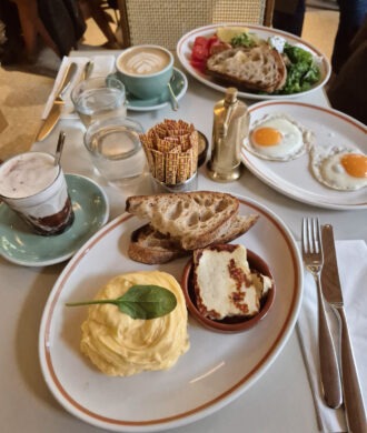 Granger and co notting hill brunch review eggs
