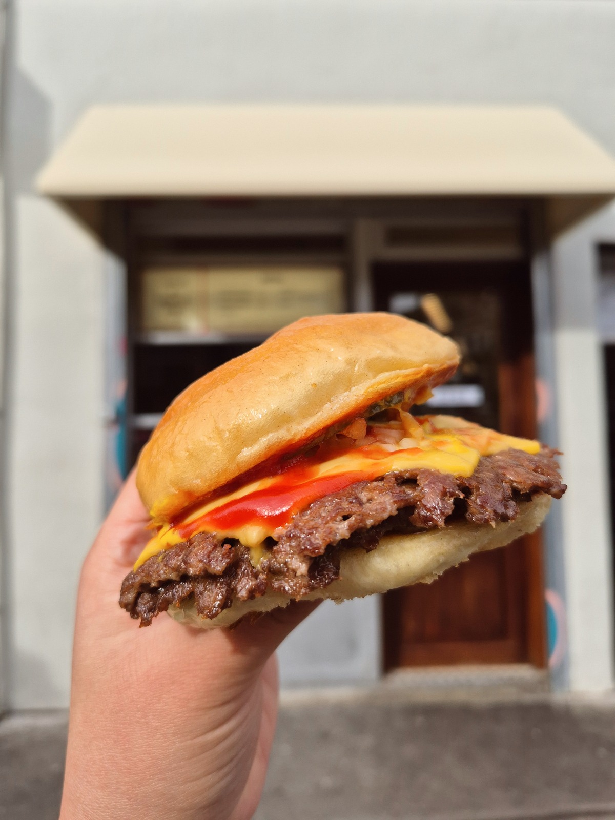 Dumbo burger restaurant review brick lane london