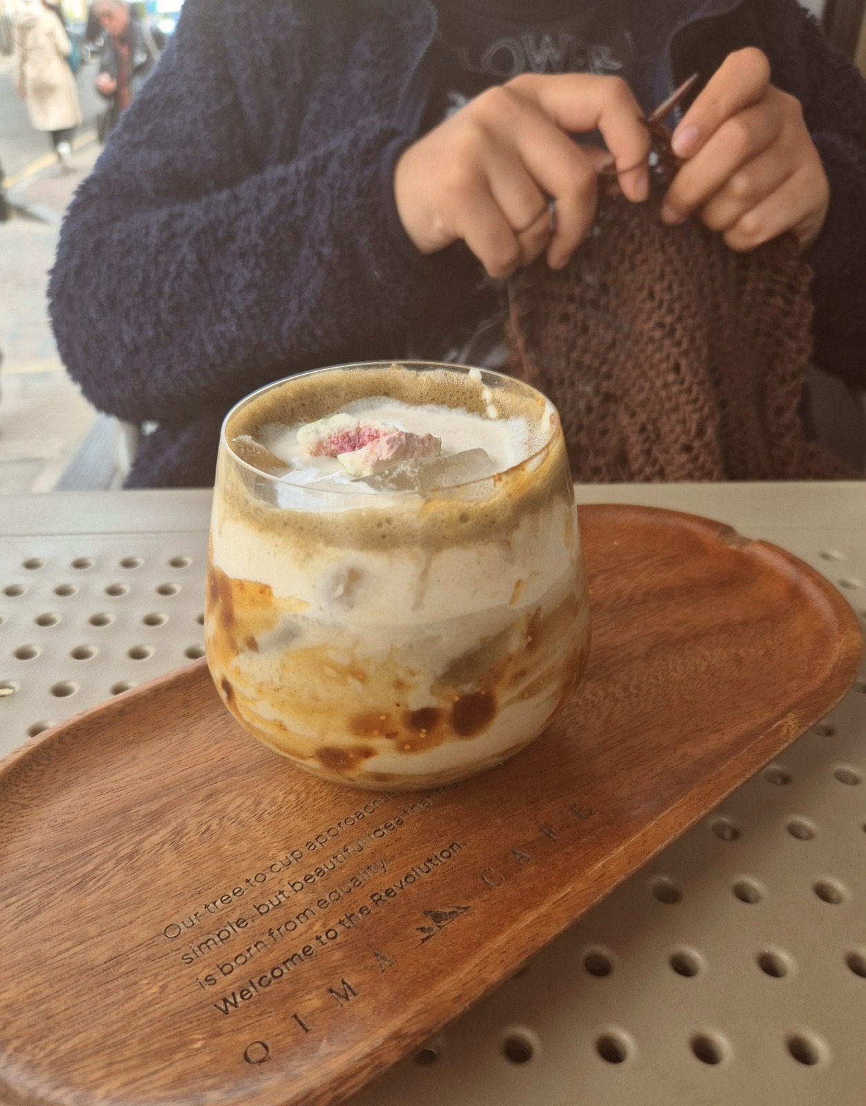 Fig hojicha coffee drink at Qima Cafe London review
